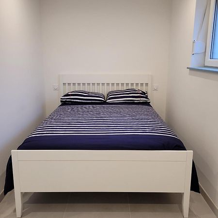 Il Vialetto, Appartement Capri, Spacieux, Tout Confort, Au Calme Jeumont 外观 照片